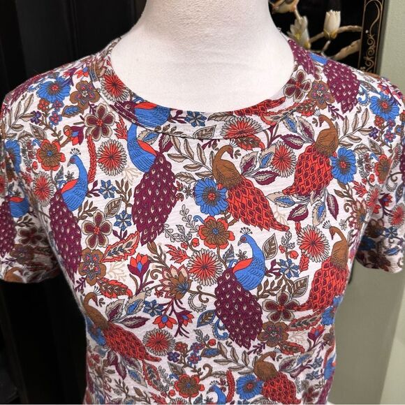 LOFT Boho Peacock Print T-Shirt Size Small - Picture 2 of 9